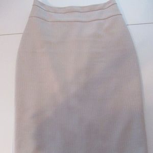 White House Black Market Cream Pencil Skirt